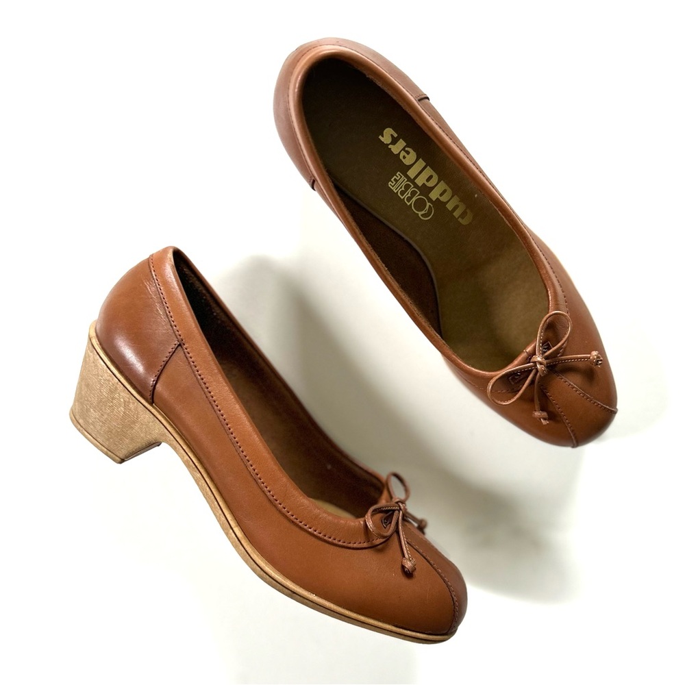 Cobbie Cuddlers Vintage Brown Cognac Genuine Leather Stacked Low Heels